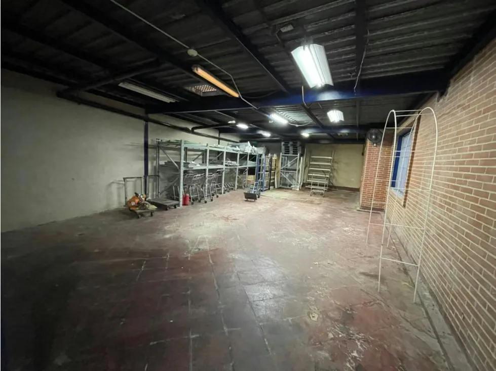 Vendo edificio 1378m2 Los Chaguaramos 6482 - 10