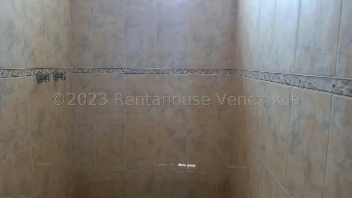 Comercial (Edificio) en Venta en Punto Fijo, Falcon - 10
