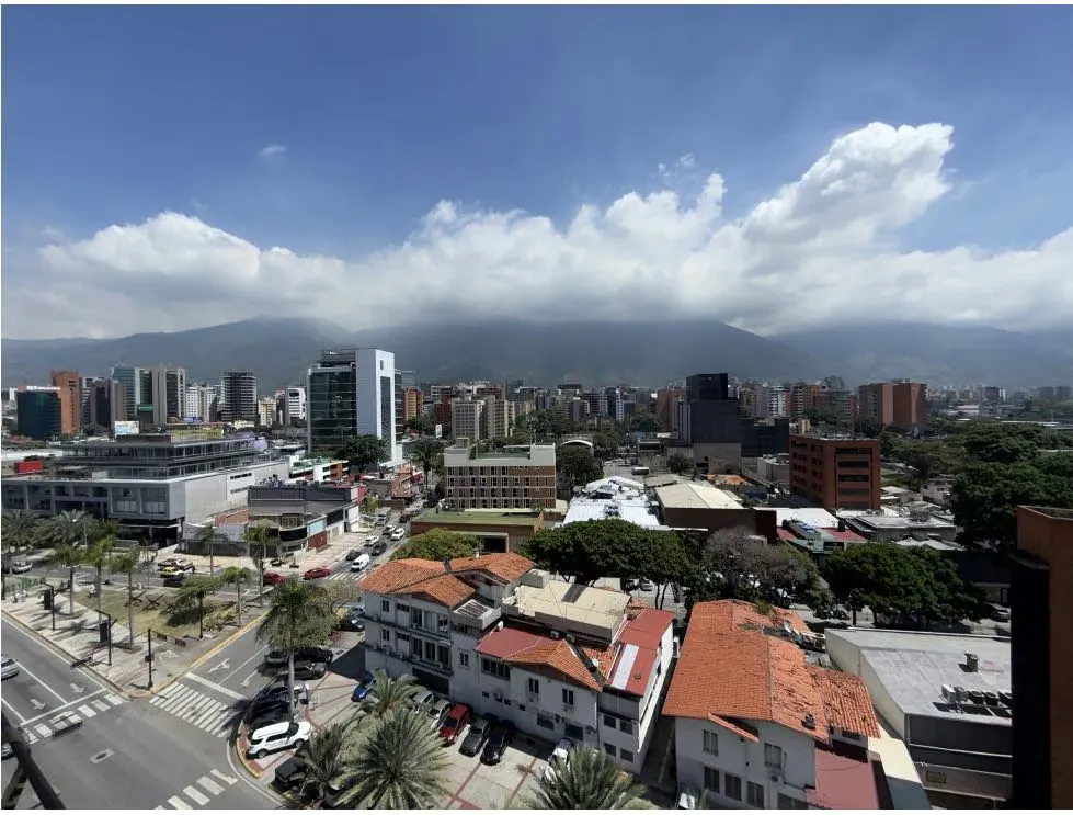 Vendo oficina 94m2 Torre Onyx, Las Mercedes 4496 - 2