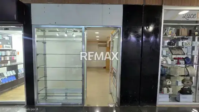 VENTA LOCAL COMERCIAL. CENTRO COMERCIAL CRISTAL, NAGUANAGUA