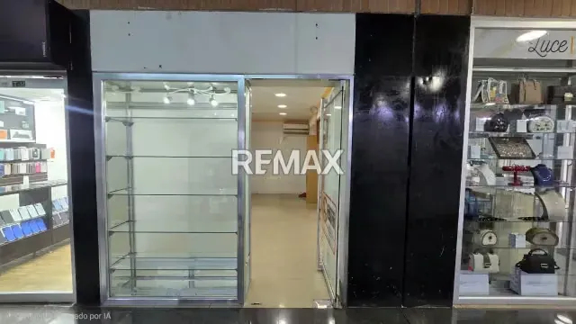 VENTA LOCAL COMERCIAL. CENTRO COMERCIAL CRISTAL, NAGUANAGUA
