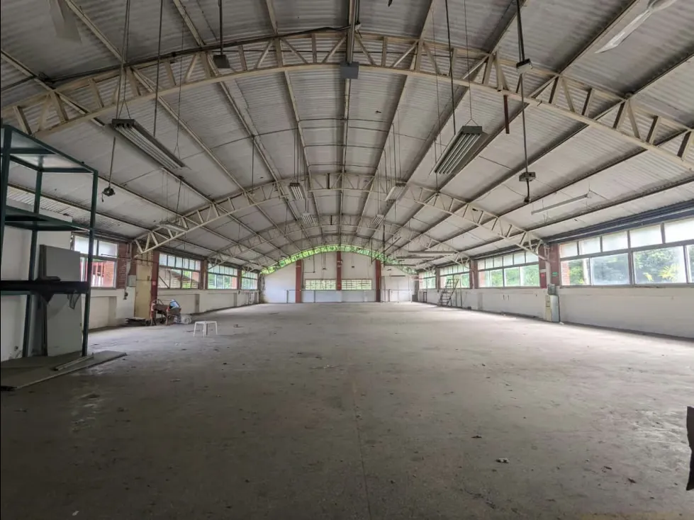 EN VENTA EDIFICIO ZONA INDUSTRIAL PALO VERDE 4.300 m² - 7