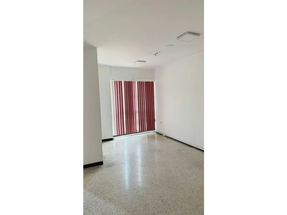 Alquilo oficina 50m2 Chacaíto 9768 - 4