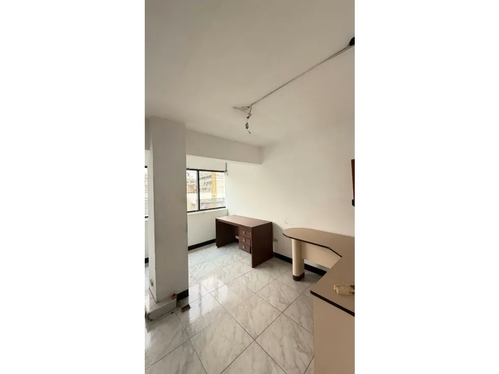Alquilo oficina 50m2 Chacaíto 9768 - 6