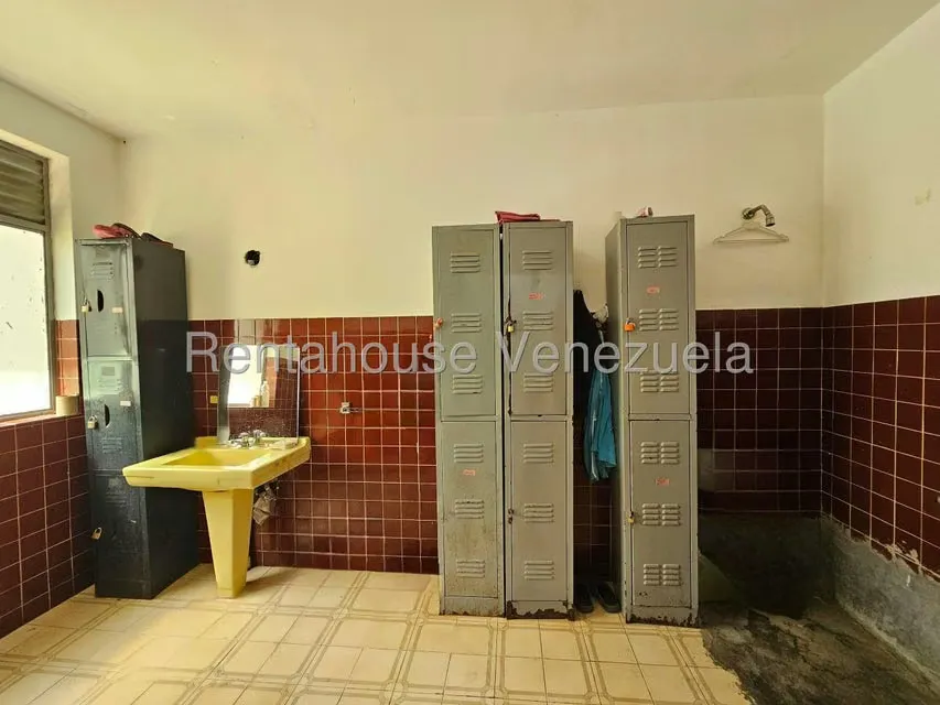 Industrial en Venta en Los Chaguaramos, Distrito Metropolitano - 31