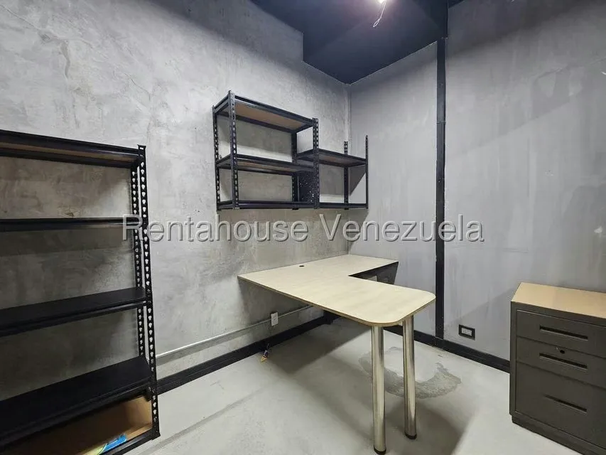 Industrial en Venta en Los Chaguaramos, Distrito Metropolitano - 56