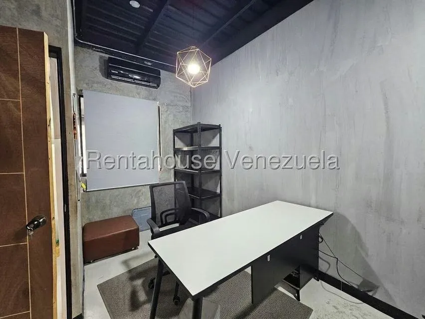 Industrial en Venta en Los Chaguaramos, Distrito Metropolitano - 64