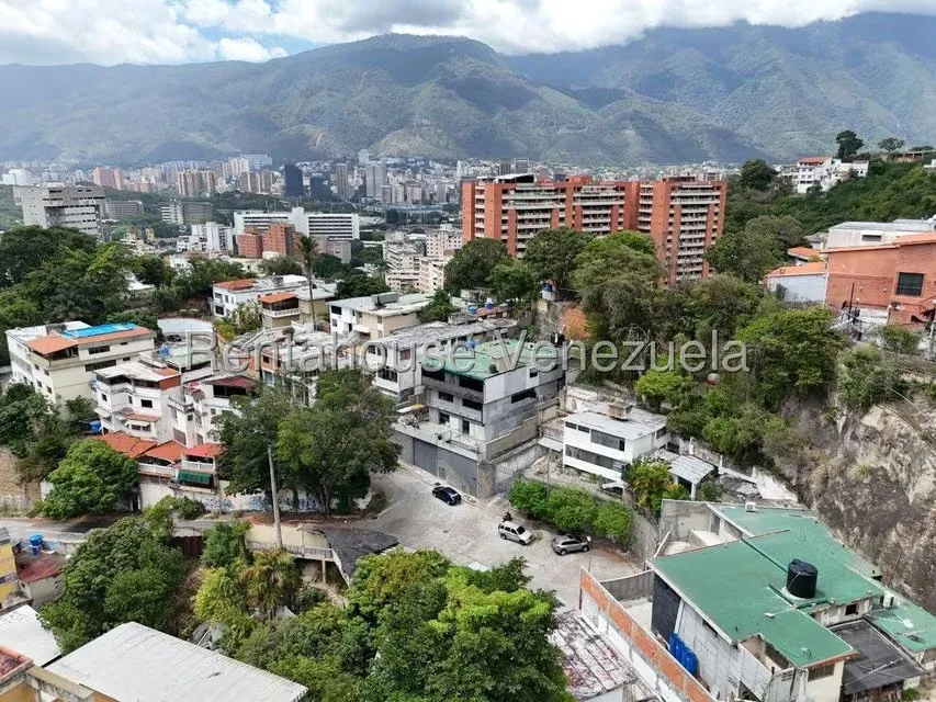 Industrial en Venta en Los Chaguaramos, Distrito Metropolitano - 8
