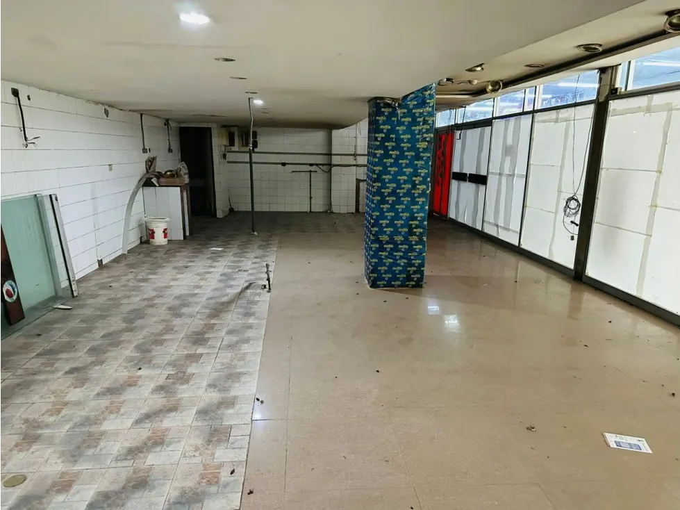MAGNÍFICO LOCAL EN VENTA EN EL CC LOS CHAGUARAMOS - 5