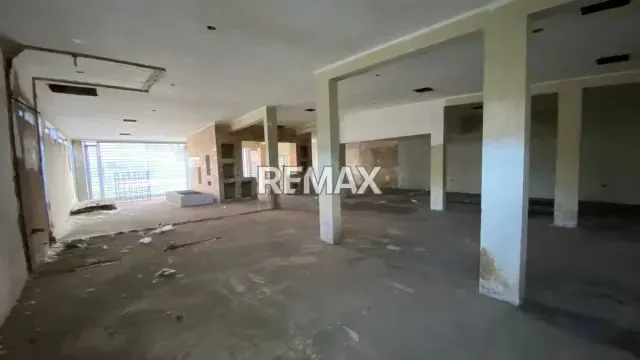 LOCAL COMERCIAL EN ALQUILER - 4