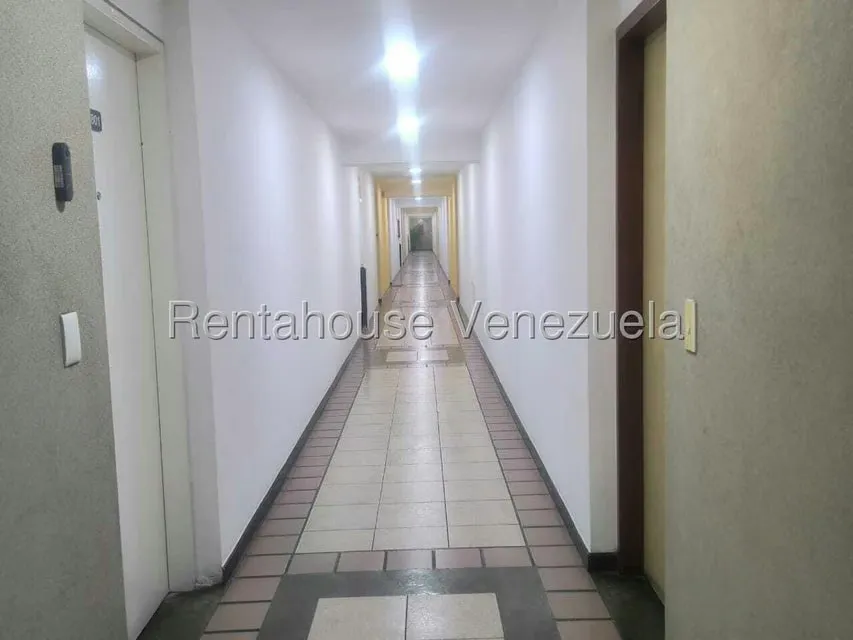 Apartamento (1 Nivel) en Venta en Sabana Grande, Distrito Metropolitano - 23