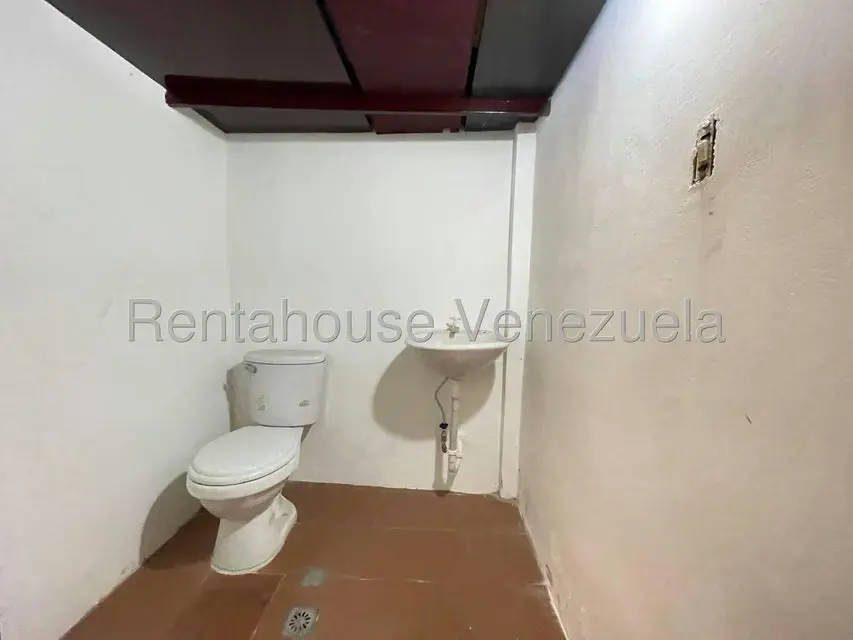Local Comercial en Alquiler en Piñonal, Aragua - 13