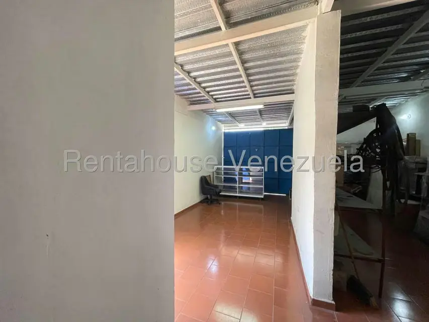 Local Comercial en Alquiler en Piñonal, Aragua - 14
