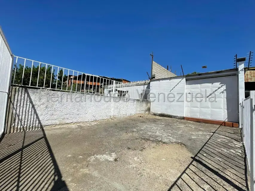 Local Comercial en Alquiler en Piñonal, Aragua - 21