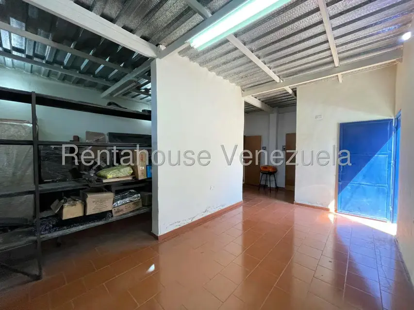Local Comercial en Alquiler en Piñonal, Aragua - 8