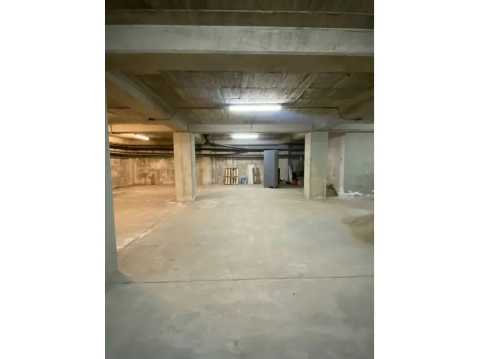 EDIFICIO INDUSTRIAL EN ALQUILER 1.620 M2 - URB. PROPATRIA - 4