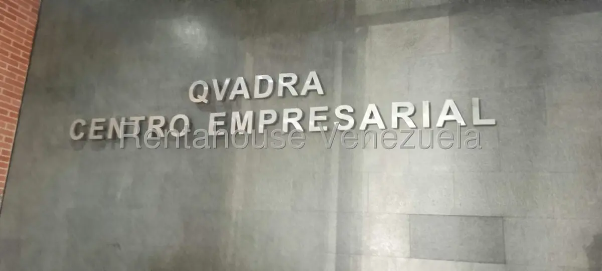 Oficina en Alquiler en Los Dos Caminos, Distrito Metropolitano - 2