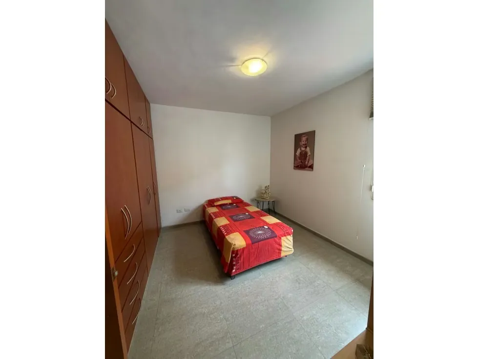 SE VENDE CASA EN LA TRINIDAD - 12