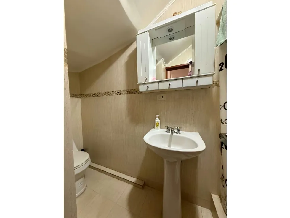 SE VENDE CASA EN LA TRINIDAD - 10