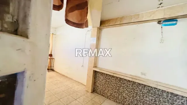 Venta casa más local en Antiguoaeropuerto - 2