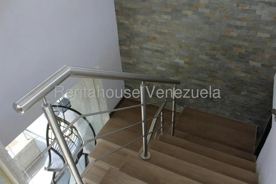 Casa (Multipes Niveles) en Venta en Altamira, Distrito Metropolitano - 82