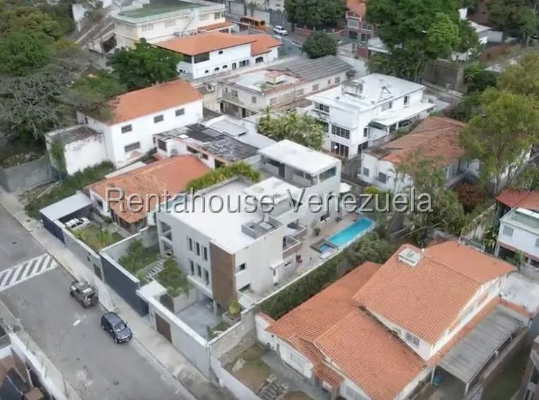 Casa (Multipes Niveles) en Venta en Altamira, Distrito Metropolitano - 97