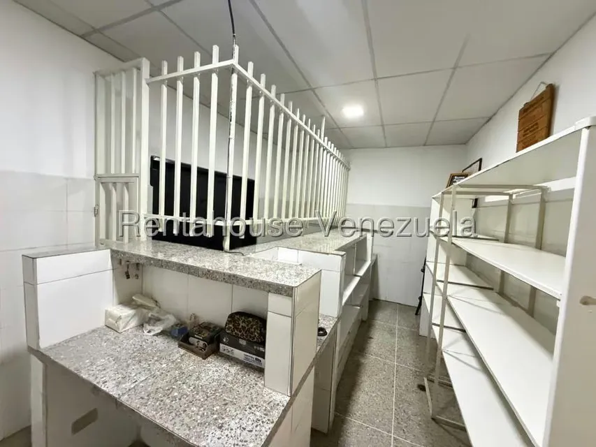 Casa (1 Nivel) en Venta en Centro, Lara - 11