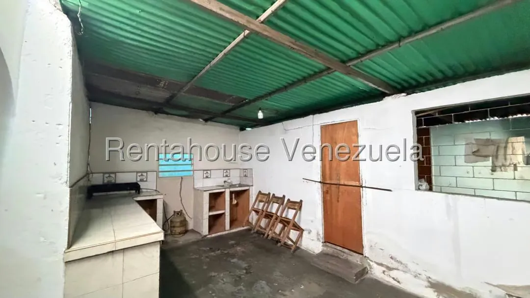 Casa (1 Nivel) en Venta en Centro, Lara - 18