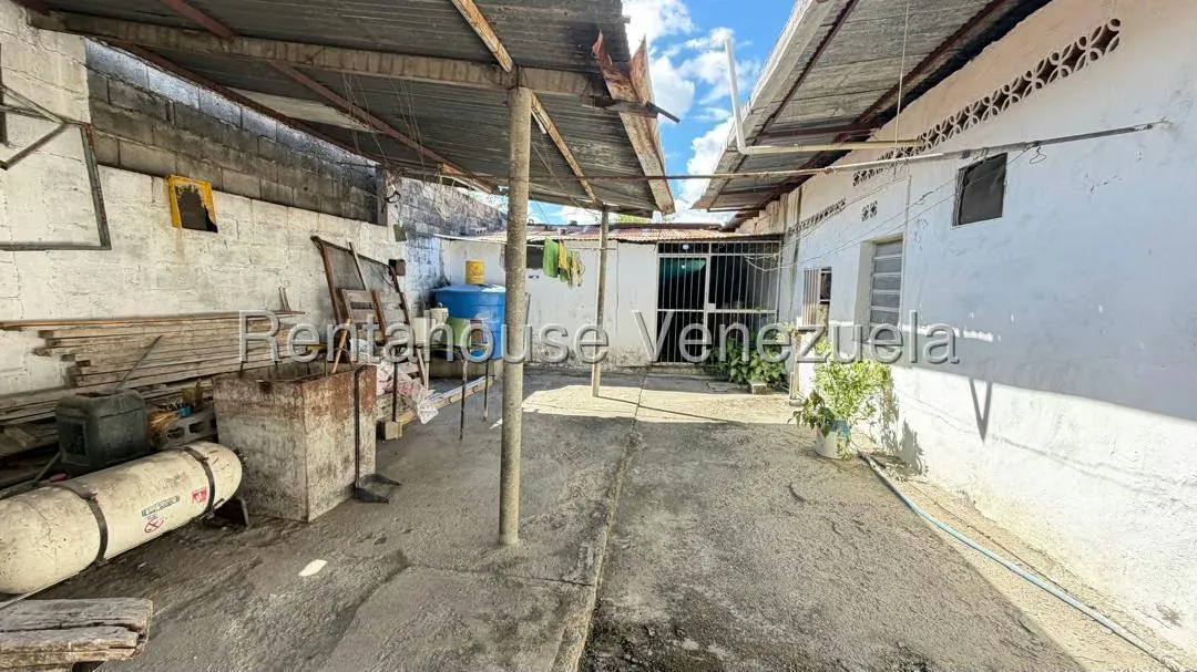 Casa (1 Nivel) en Venta en Centro, Lara - 29