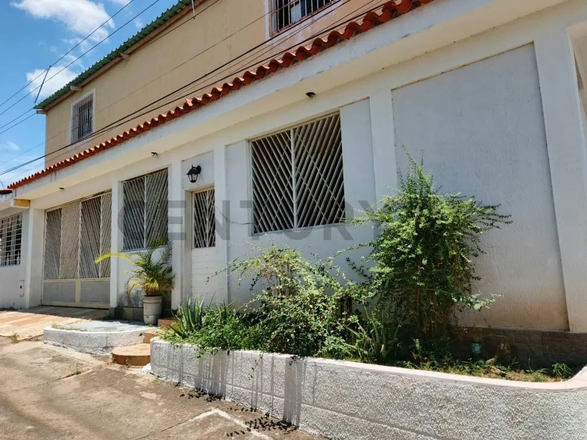 En Puerto Ordaz, venta de amplia casa familiar, en Caujaro - 3