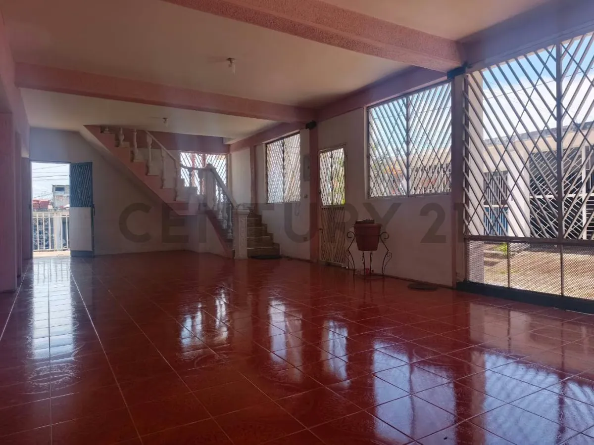 En Puerto Ordaz, venta de amplia casa familiar, en Caujaro - 5