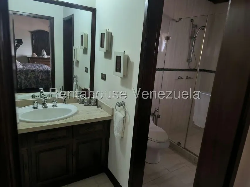 Casa (Multipes Niveles) en Venta en El Marques, Distrito Metropolitano - 77
