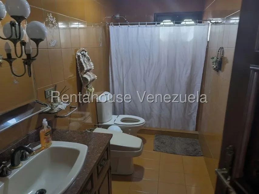 Casa (Multipes Niveles) en Venta en El Marques, Distrito Metropolitano - 94