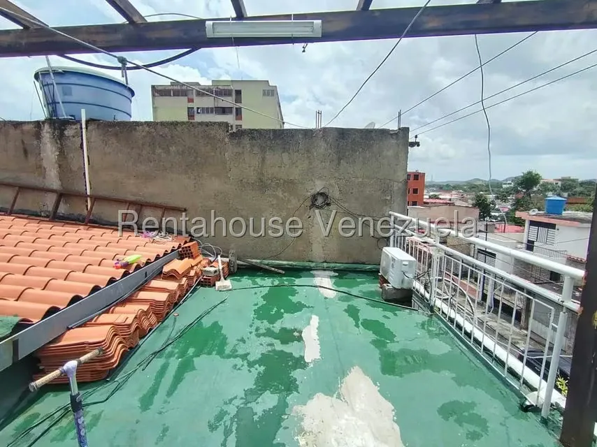 Casa (1 Nivel) en Venta en Centro, Lara - 23