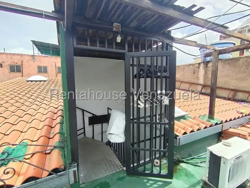 Casa (1 Nivel) en Venta en Centro, Lara - 27