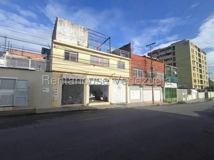 Casa (1 Nivel) en Venta en Centro, Lara - 28