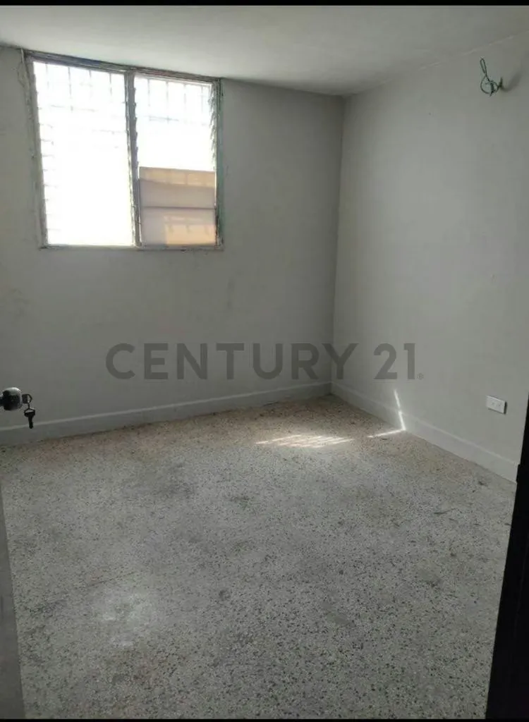 Apartamento en venta, Urb. La Trinidad - 3