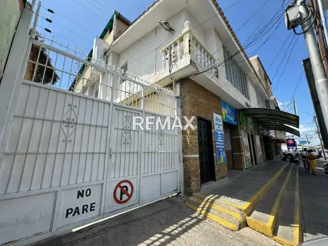 LOCAL EN ALQUILER AV. PPAL LA COOPERATIVA