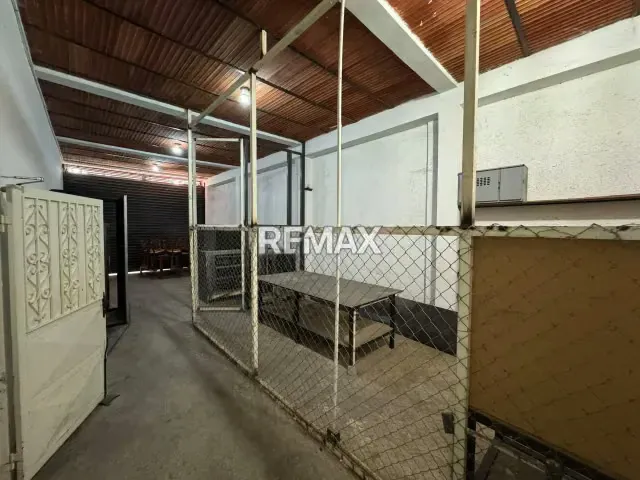 LOCAL EN ALQUILER AV. PPAL LA COOPERATIVA - 11