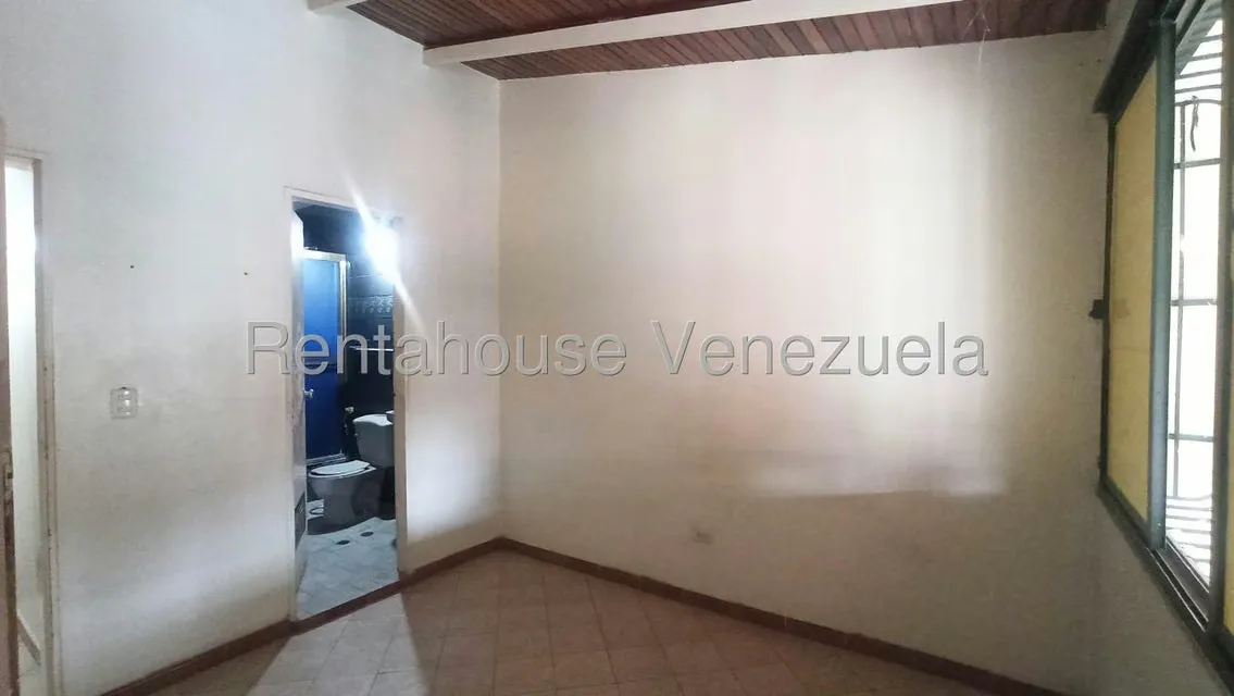 Casa (Duplex) en Venta en Valle Arriba, Miranda - 13
