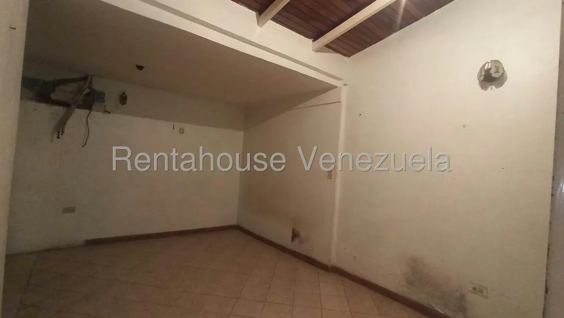Casa (Duplex) en Venta en Valle Arriba, Miranda - 16