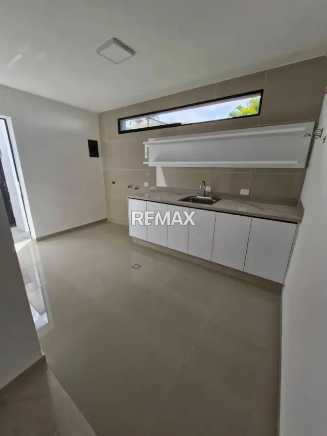 Moderna casa recién remodelada en La Viña - 16