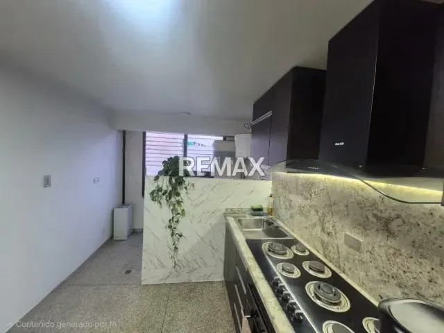BELLO APARTAMENTO REMODELADO CON TERRAZA - 11