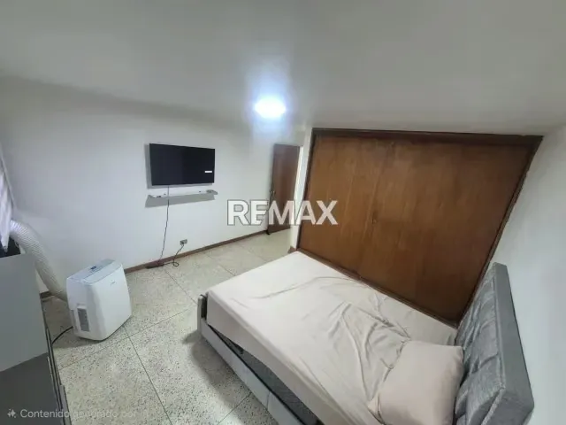 BELLO APARTAMENTO REMODELADO CON TERRAZA - 7