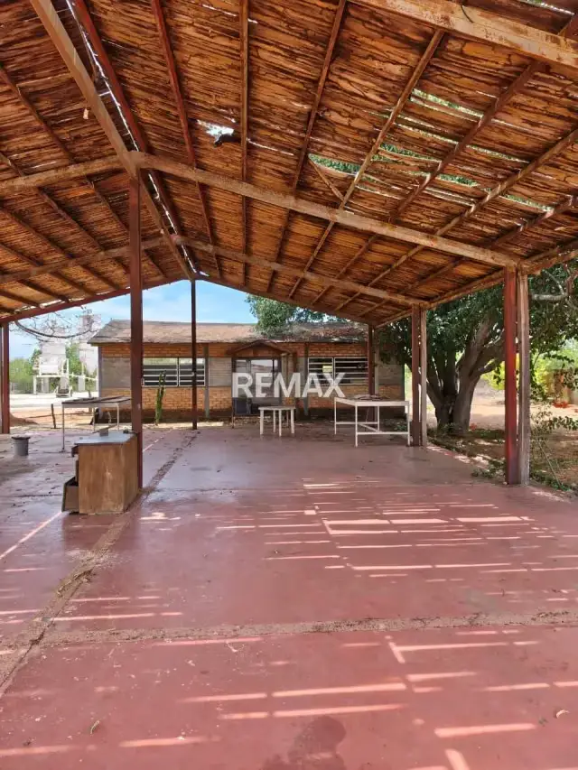 Finca de 38 hectáreas, colinda con los terrenos del aeropuerto