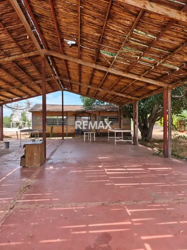 Finca de 38 hectáreas, colinda con los terrenos del aeropuerto