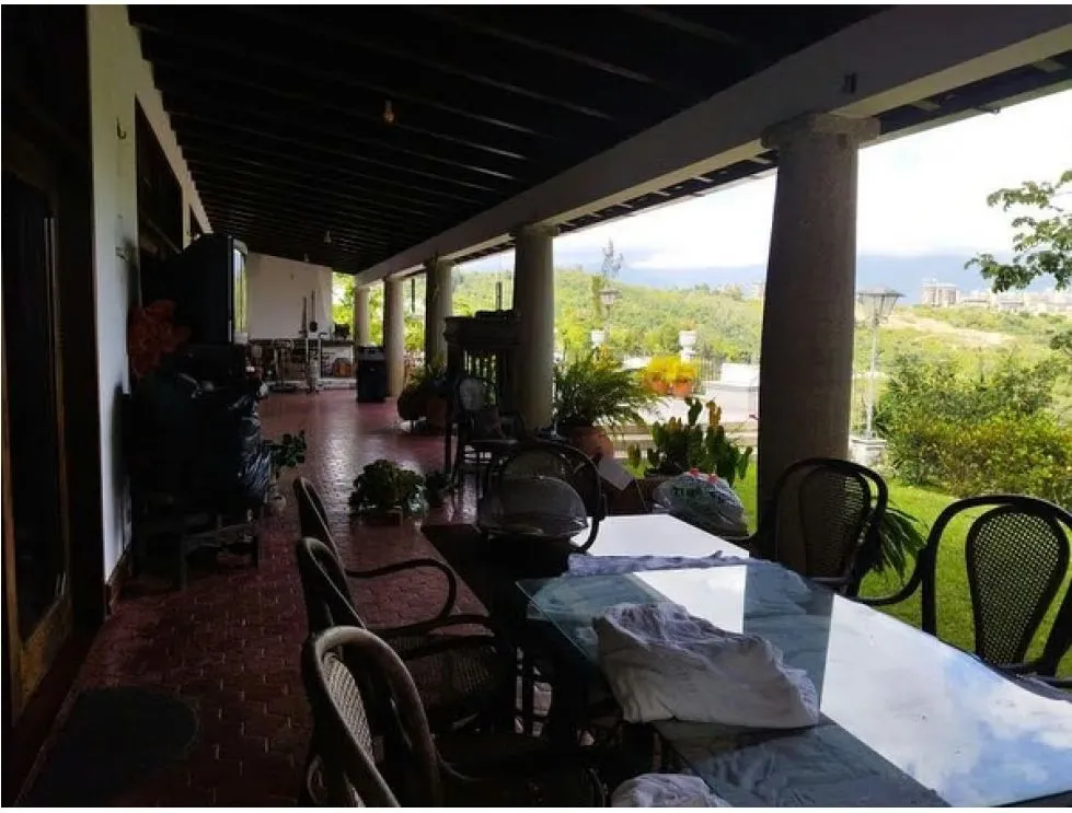Se vende Casa 1.874,50m² 4h/3b/7p La Lagunita