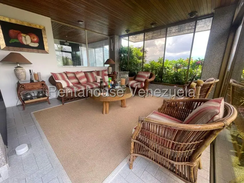 Apartamento (Penthouse) en Venta en Los Naranjos del Cafetal, Distrito Metropolitano - 11