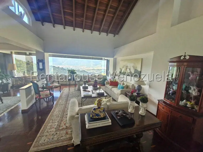 Apartamento (Penthouse) en Venta en Los Naranjos del Cafetal, Distrito Metropolitano - 2