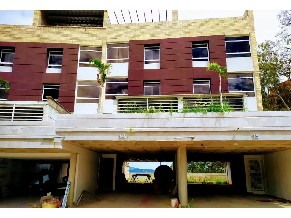 VENTA DE TOWN HOUSE EN LA TAHONA